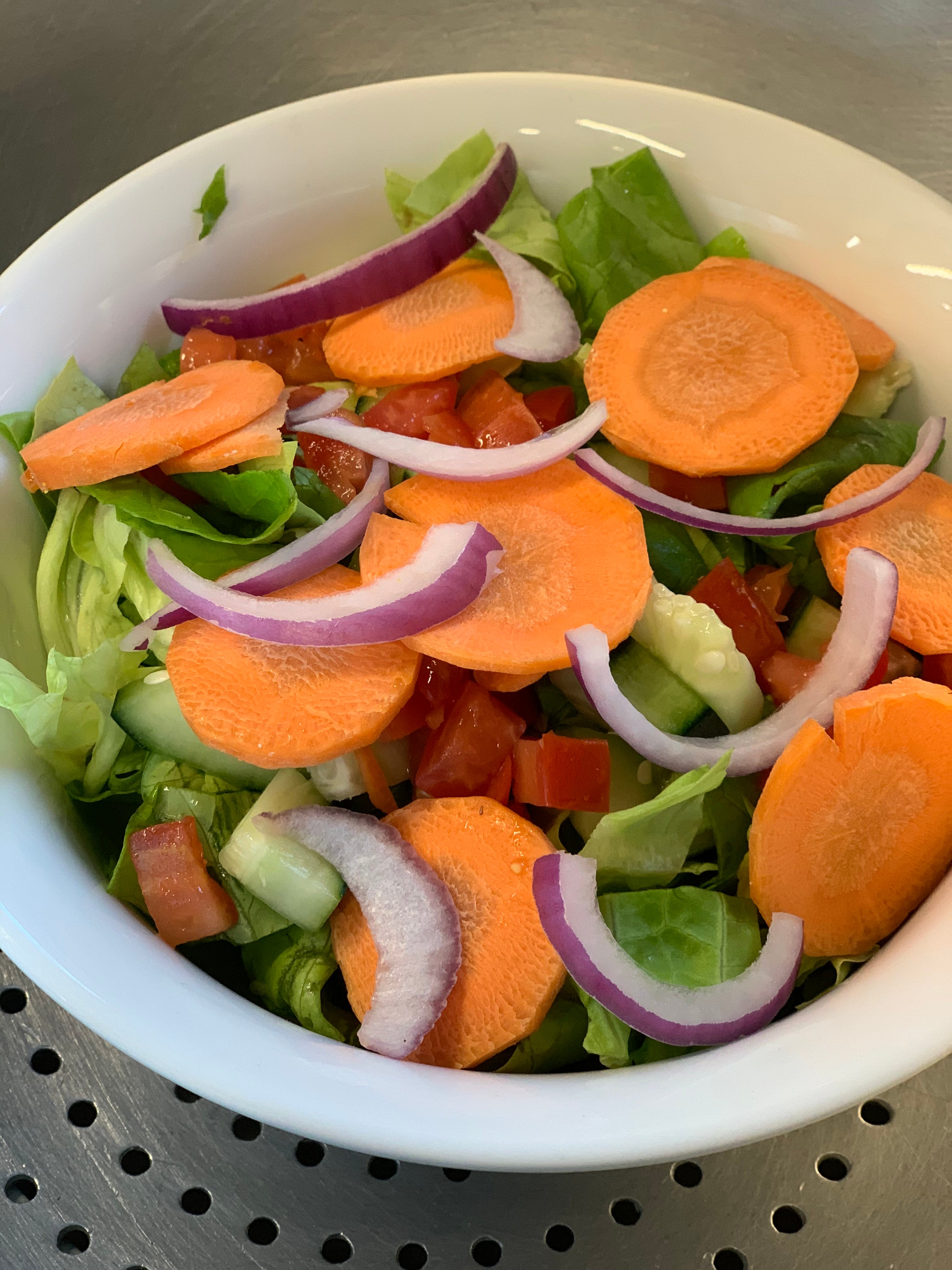 build-your-own-salad-slyce-pizza-co